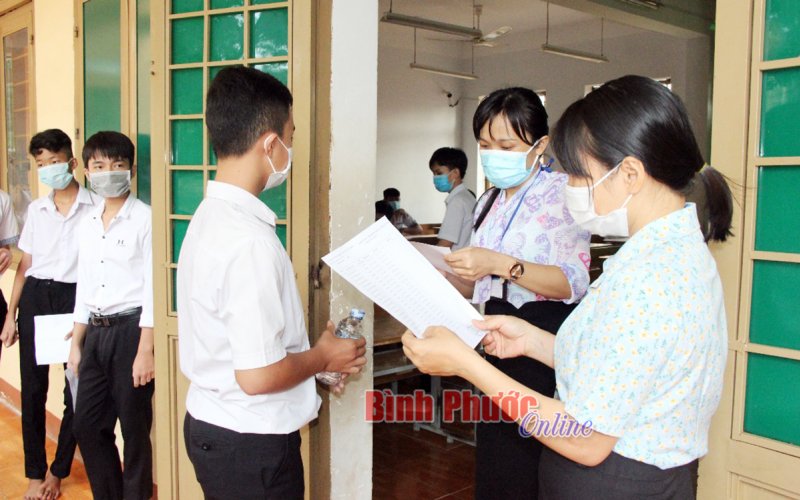 Kỳ thi tuyển sinh vào lớp 10 năm học 2021-2022 có 2 thủ khoa