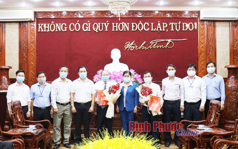Bổ nhiệm chức vụ lãnh đạo 2 sở Thông tin và Truyền thông, Tài chính tỉnh Bình Phước