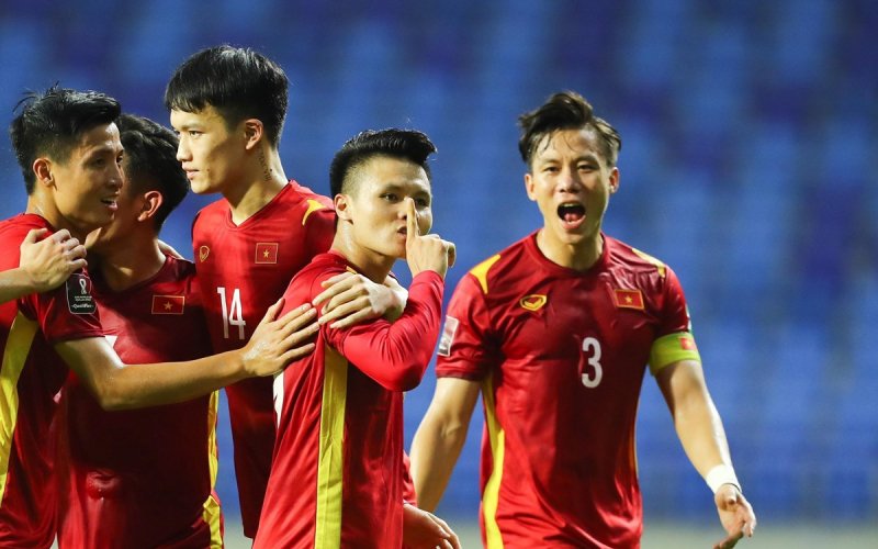 Đội tuyển Việt Nam thắng đậm Indonesia 4-0, vững vàng ngôi đầu bảng G