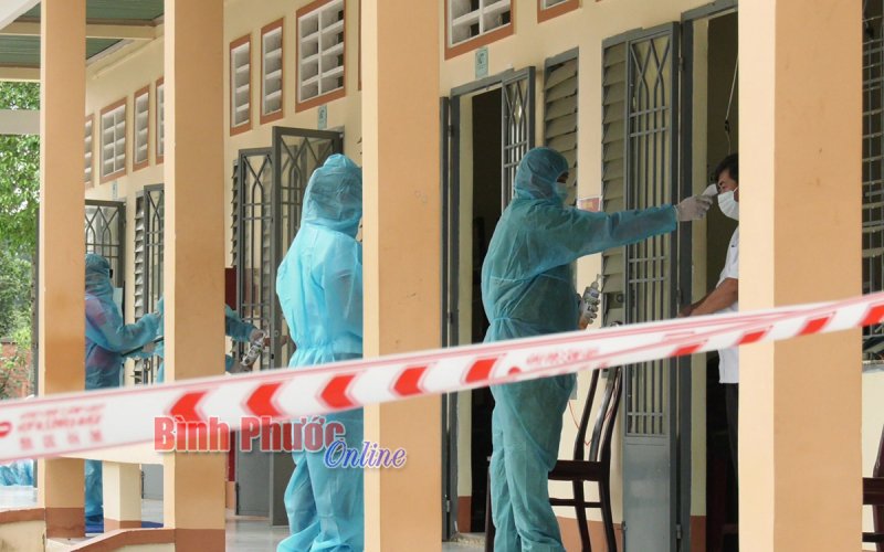 Đồng Phú diễn tập ứng phó tình huống xuất hiện ca F0 trên địa bàn