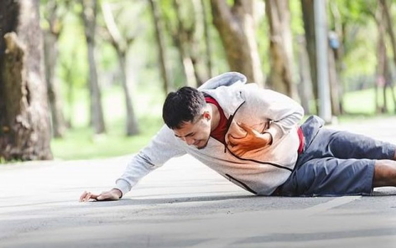 Đột tử trong l&uacute;c tập luyện thể thao: Những nguy&ecirc;n tắc cần lưu &yacute;