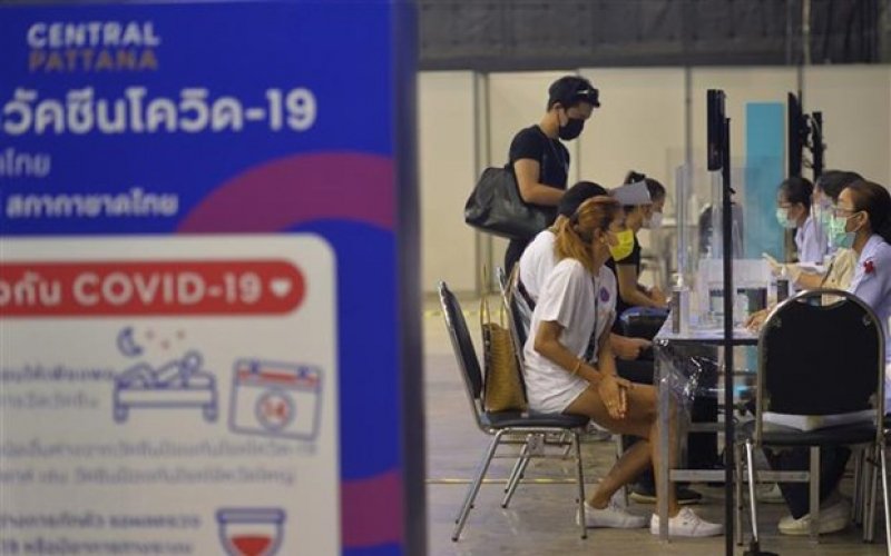 Thái Lan bắt đầu chiến dịch tiêm chủng đại trà