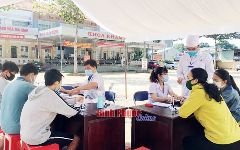 Phải công khai giá dịch vụ khám, chữa bệnh