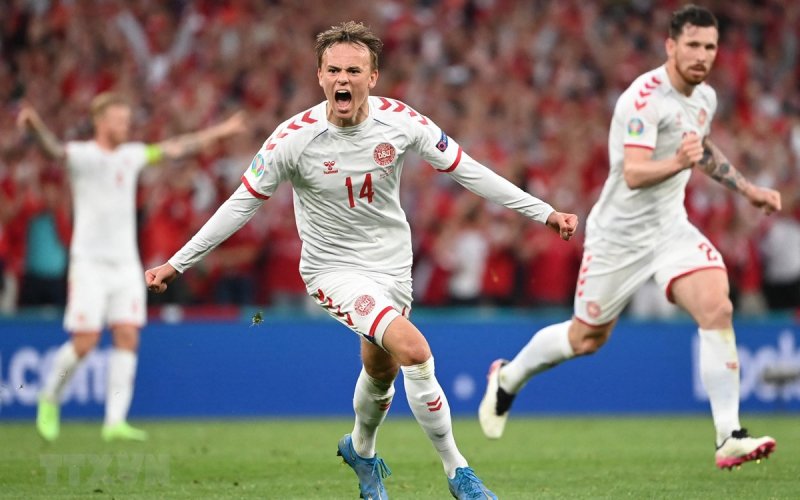 Xác định được 11 đội tuyển góp mặt tại vòng 1/8 EURO 2020