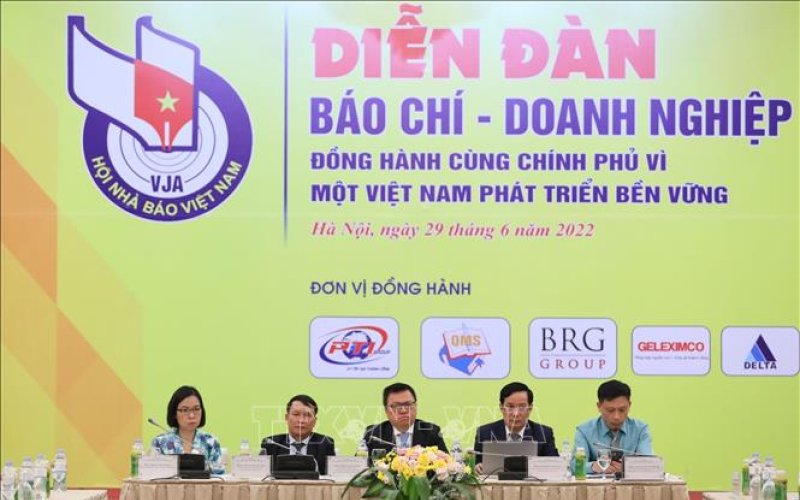 Báo chí - doanh nghiệp đồng hành cùng Chính phủ vì một Việt Nam thịnh vượng