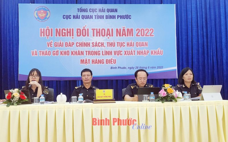 Bình Phước: Đối thoại tháo gỡ khó khăn trong xuất, nhập khẩu điều