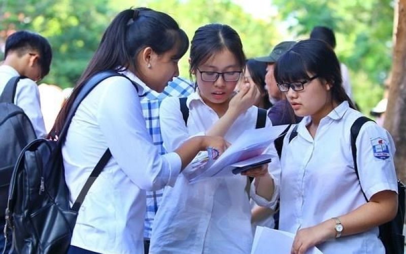 Bộ GD-ĐT lên tiếng về việc đảm bảo công bằng khi giảm điểm ưu tiên