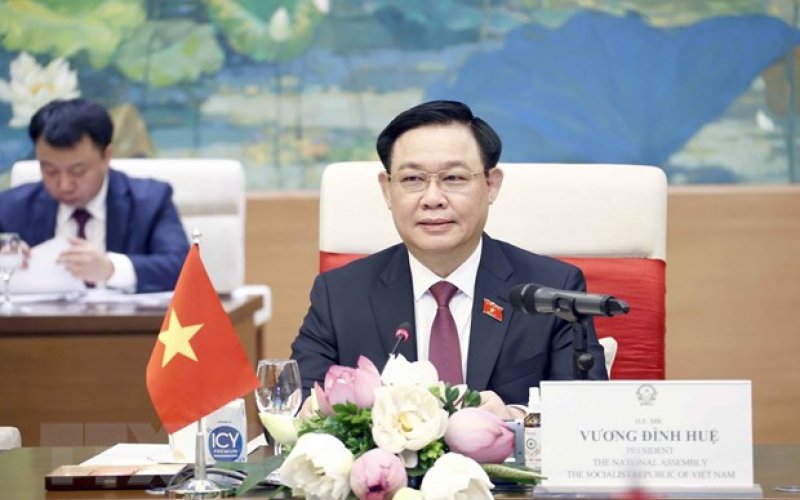 Chủ tịch Quốc hội Vương Đình Huệ lên đường thăm chính thức Hungary