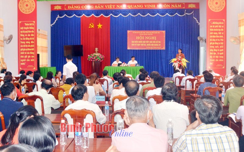 Cử tri Hớn Quản kiến nghị tăng cường giám sát để nâng cao chất lượng các công trình giao thông