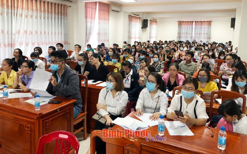 Cục Thuế Bình Phước đối thoại với doanh nghiệp