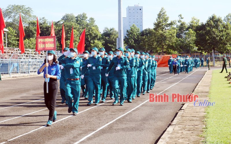 Đồng Xoài tổ chức thành công hội thao trung đội dân quân cơ động
