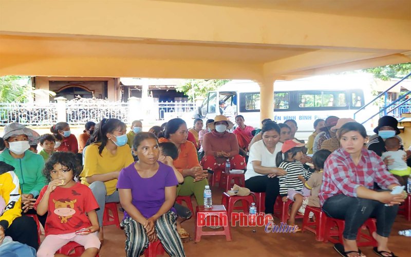 Nâng cao nhận thức về tảo hôn và phong tục lạc hậu trong vùng DTTS