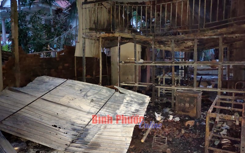 Phước Long: Cháy nhà nghi do chập điện