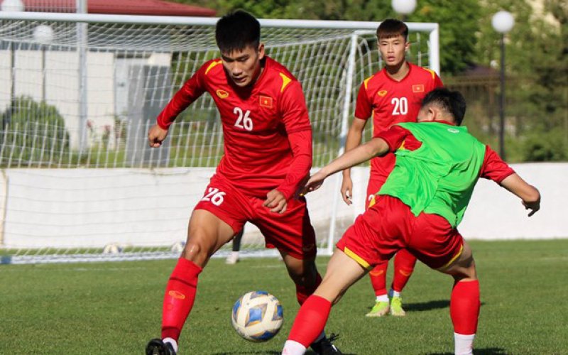 Tiền đạo Nhâm Mạnh Dũng: U23 Thái Lan là đối thủ đáng gờm