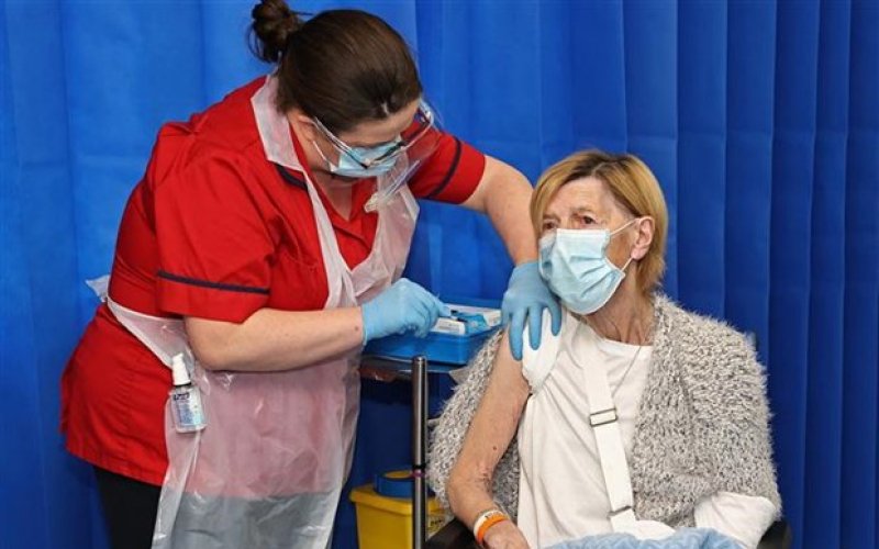 Vaccine COVID-19 đ&atilde; cứu mạng gần 20 triệu người trong năm đầu ti&ecirc;n