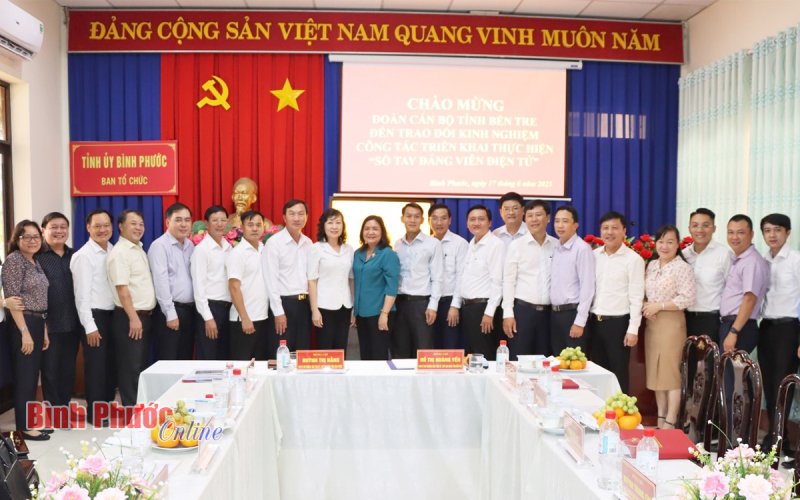 Bình Phước - Bến Tre trao đổi kinh nghiệm triển khai phần mềm ‘Sổ tay đảng viên điện tử’