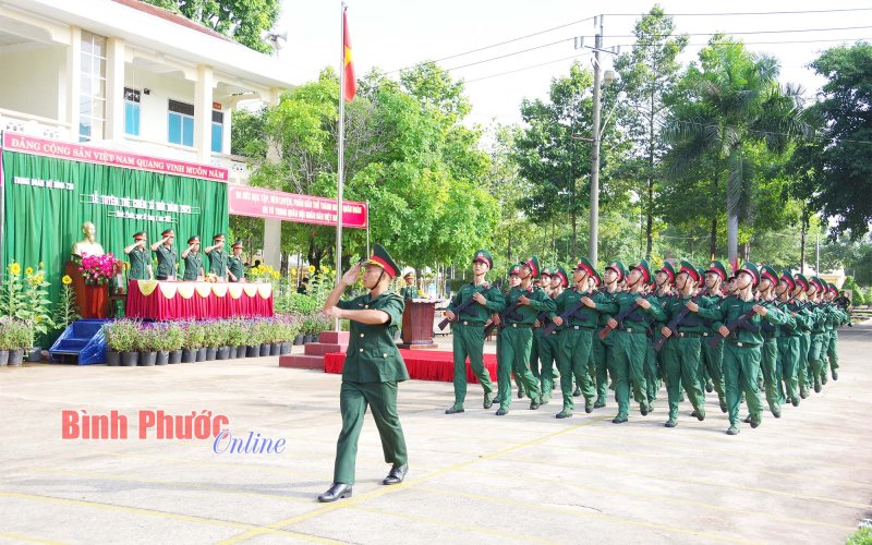 Bình Phước: Bộ Chỉ huy quân sự tỉnh tổ chức tuyên thệ chiến sĩ mới năm 2023