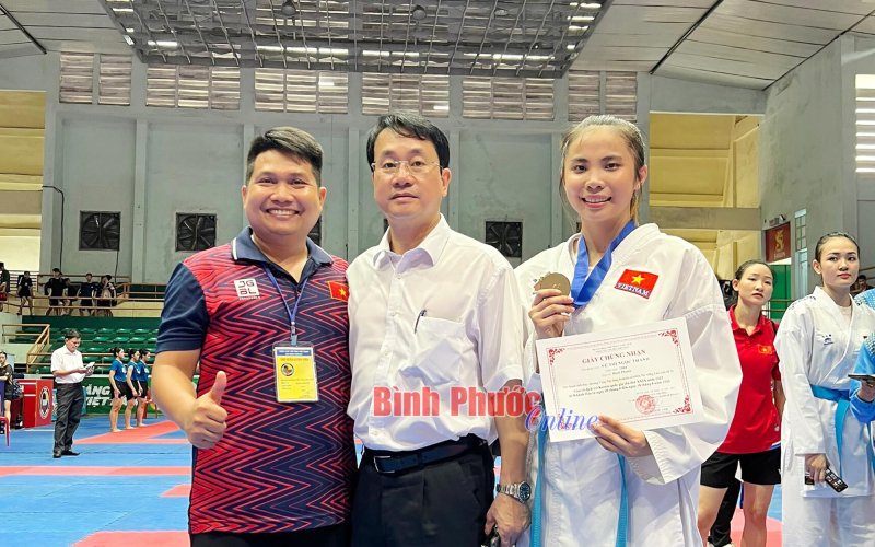 Bình Phước đoạt 2 huy chương vàng tại giải Vô địch trẻ karate quốc gia