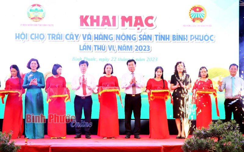 Bình Phước: Khai mạc Hội chợ trái cây và hàng nông sản năm 2023