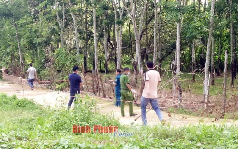 Bình Phước: Phát hiện thi thể bé sơ sinh mất một chân