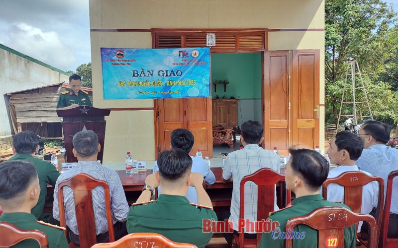 Bộ CHQS tỉnh Bình Phước bàn giao nhà “Nghĩa tình quân - dân”