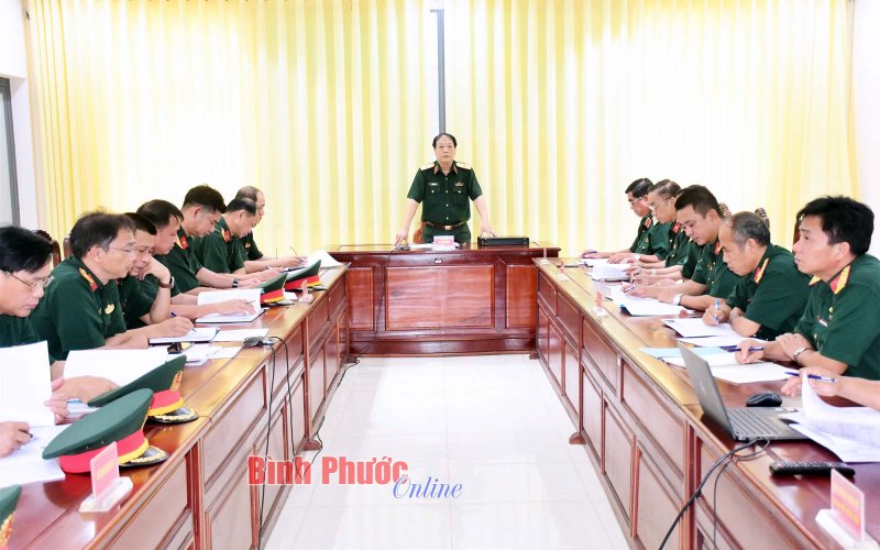 Bộ Quốc phòng kiểm tra kết quả huấn luyện tại Bộ CHQS tỉnh Bình Phước