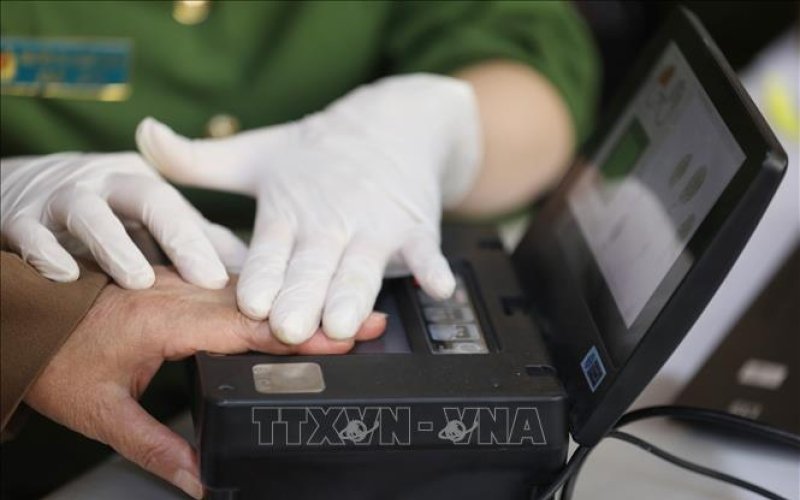 Bộ Tài chính đề xuất giảm tới 50% nhiều khoản thu phí, lệ phí