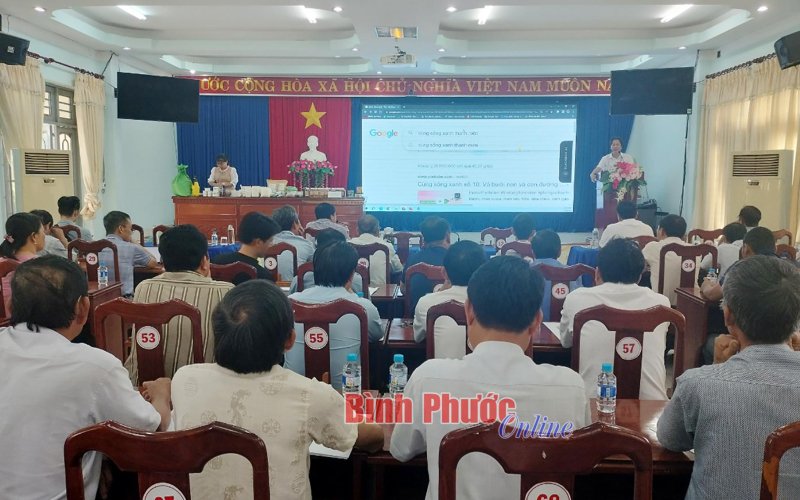 Bù Đăng: Tập huấn sản xuất phân bón vi sinh số lượng lớn