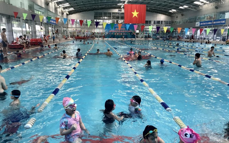 'Cẩm nang' giúp cơ thể khỏe mạnh khi chơi thể thao trong mùa Hè