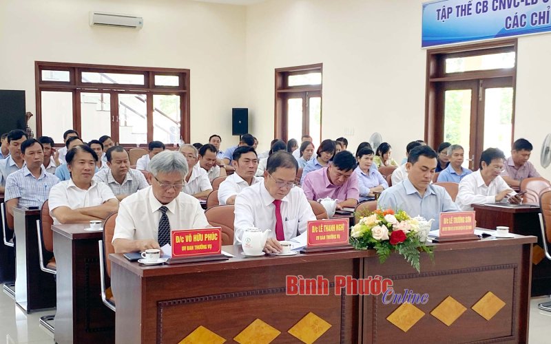 Cao su Lộc Ninh thu nhập bình quân hơn 7,3 triệu đồng/người/tháng