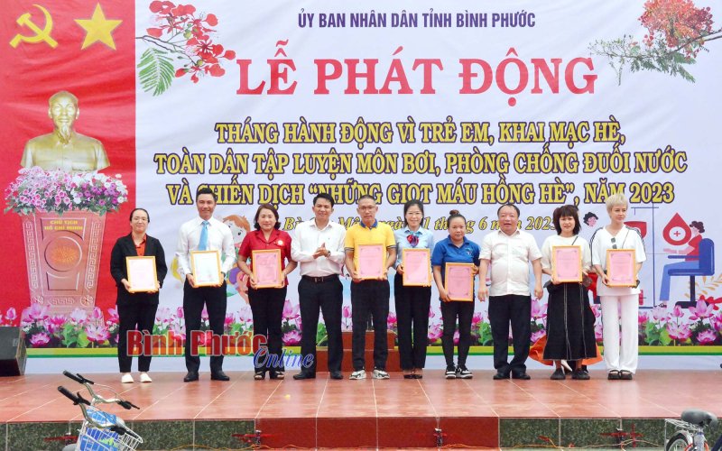 Chung tay chăm sóc, giáo dục và bảo vệ trẻ em