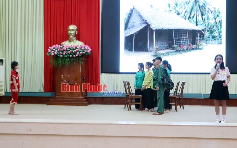 Đồng Xoài sôi nổi hội thi kể chuyện theo sách