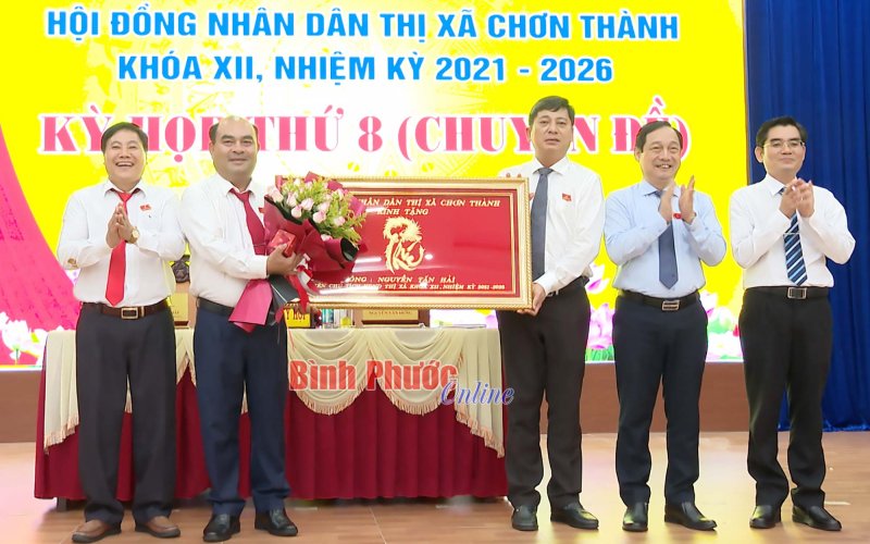 Kỳ họp thứ 8 (chuyên đề), HĐND thị xã Chơn Thành thông qua 3 nghị quyết quan trọng