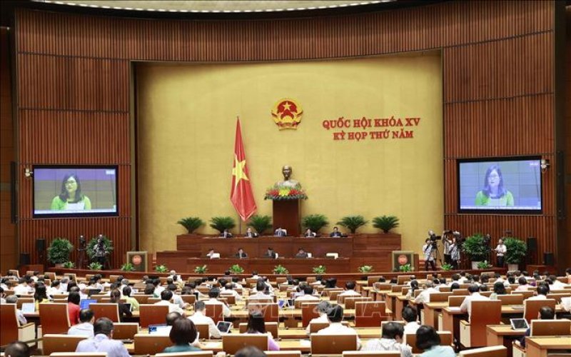 Ngày 1-6, Quốc hội tiếp tục thảo luận về kinh tế xã hội và nhiều nội dung quan trọng khác