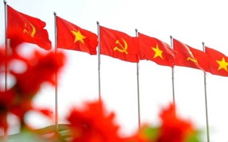 Những chuyển biến quan trọng trong xây dựng, chỉnh đốn Đảng và hệ thống chính trị