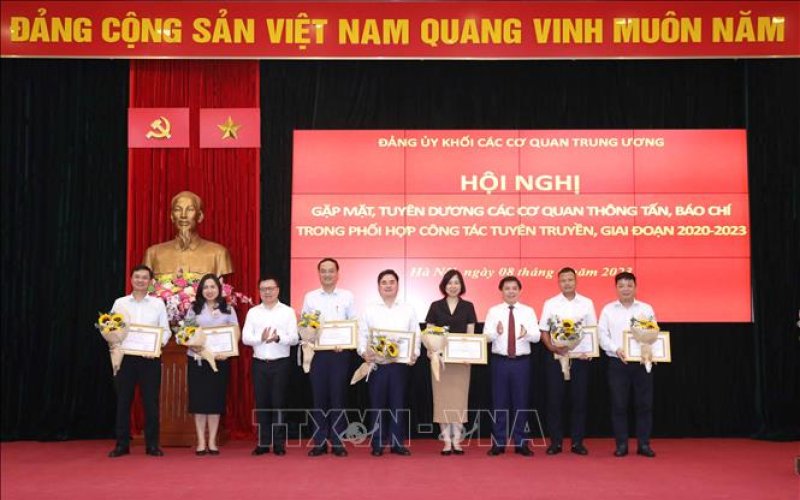 Phát huy vai trò nòng cốt của lực lượng báo chí trong bảo vệ nền tảng tư tưởng của Đảng