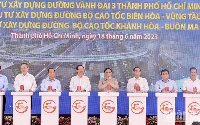 Quan tâm, nỗ lực cao nhất, chỉ đạo quyết liệt để sớm hoàn thành các dự án hạ tầng giao thông trọng điểm