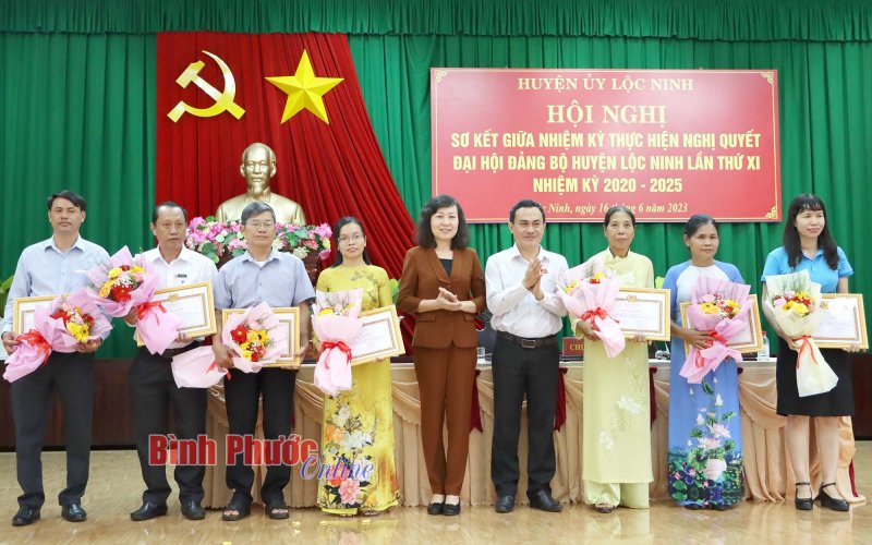 Sơ kết giữa nhiệm kỳ thực hiện nghị quyết Đại hội Đảng bộ huyện Lộc Ninh