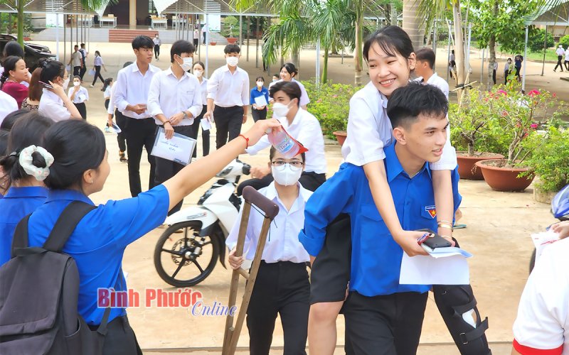 Thí sinh đặc biệt vượt “vũ môn”