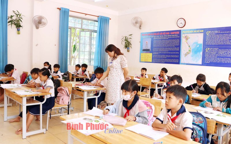 Thiếu giáo viên Tiếng Anh, Tin học: Đến hẹn lại lo