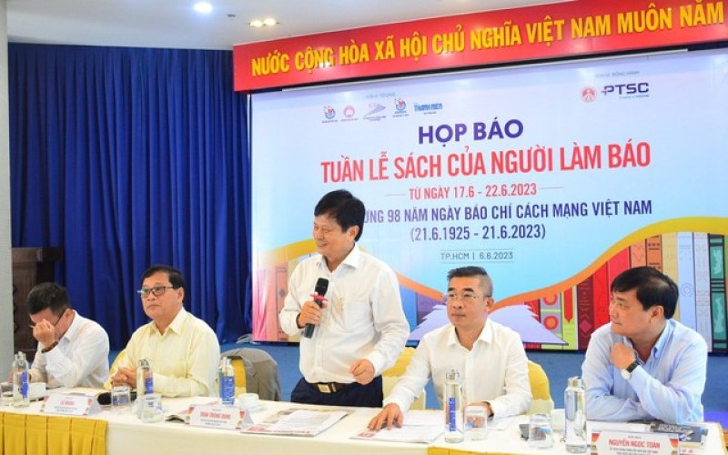 Tuần lễ s&aacute;ch của người l&agrave;m b&aacute;o