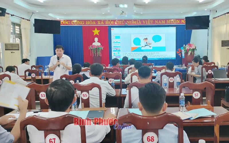 Tuyên truyền, đối thoại chính sách bảo hiểm