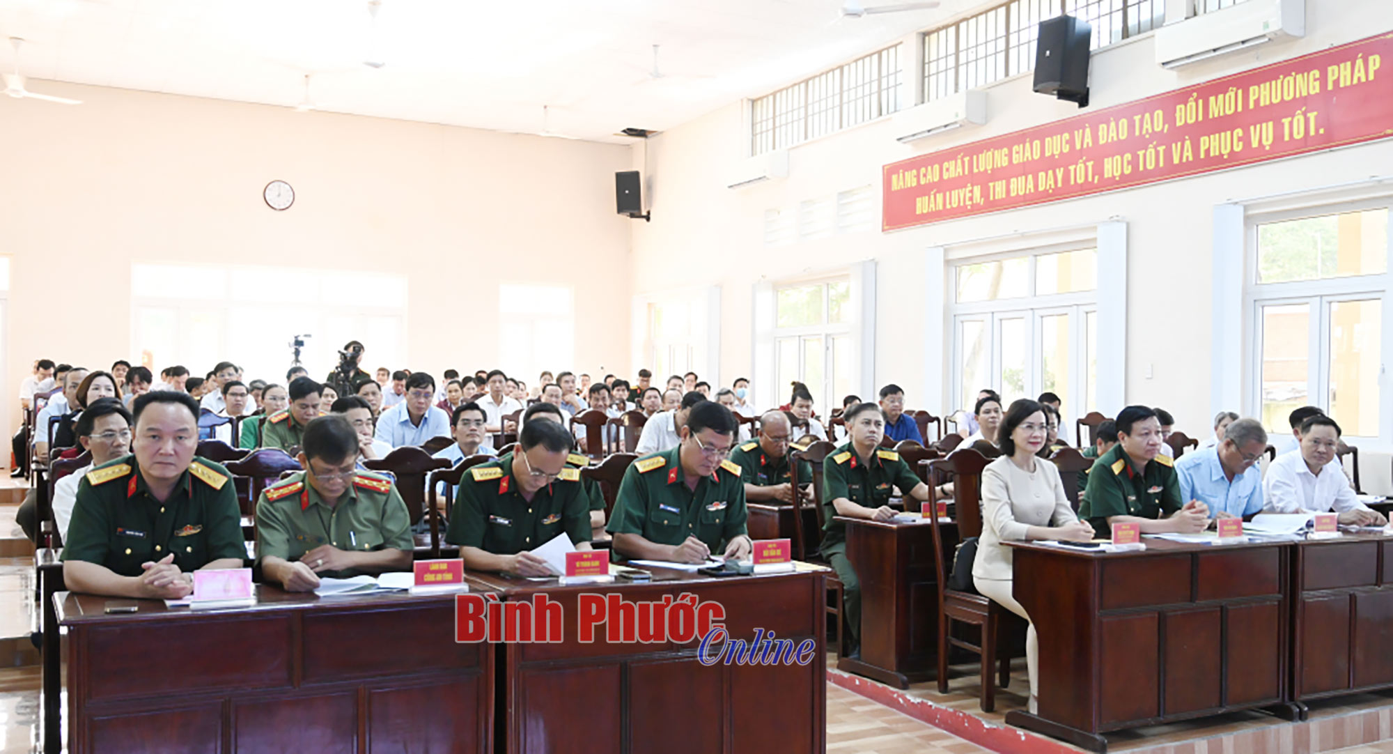 Khai giảng lớp bồi dưỡng kiến thức quốc phòng và an ninh đối tượng 2