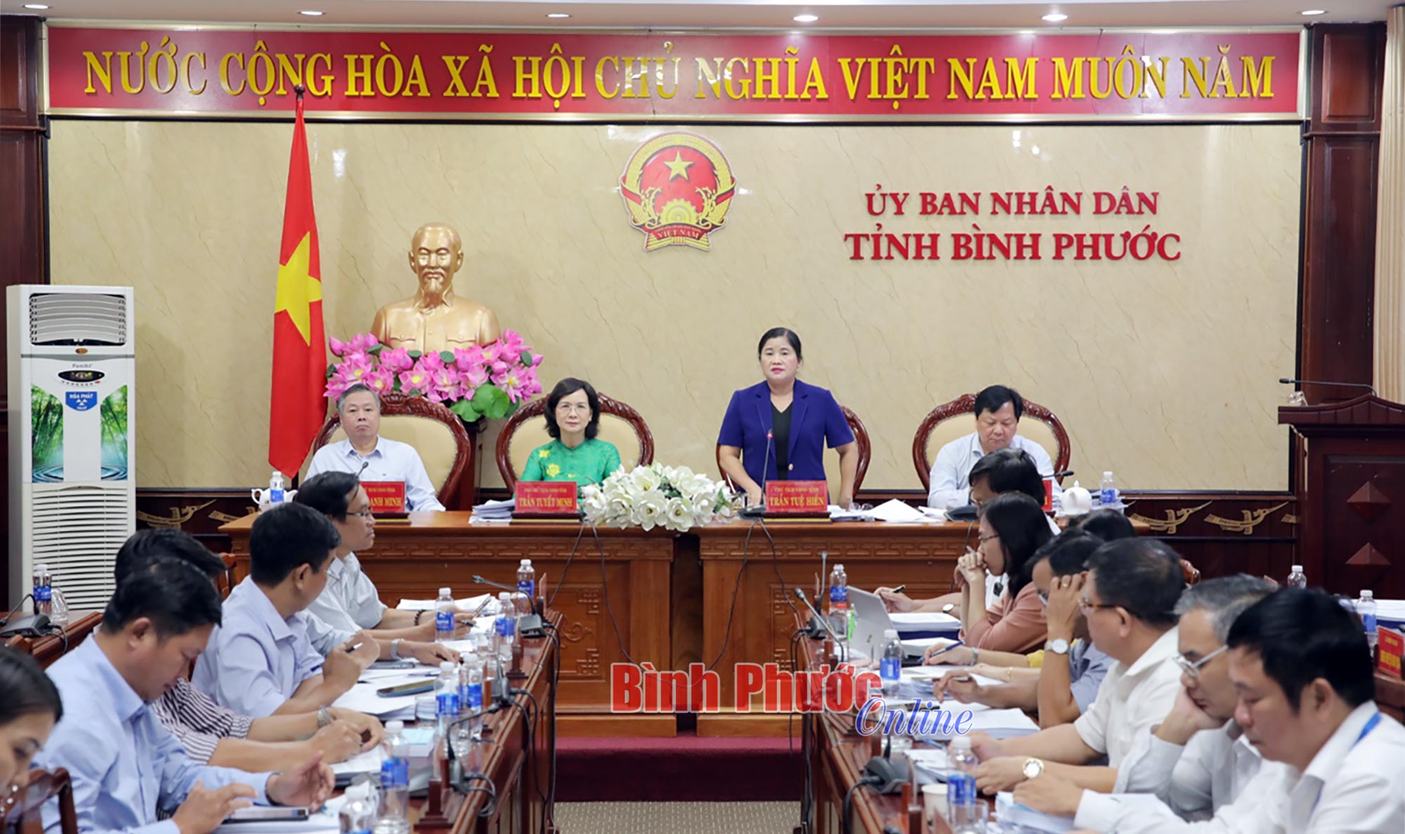 UBND tỉnh thông qua các nội dung trình tại 2 kỳ họp HĐND tỉnh