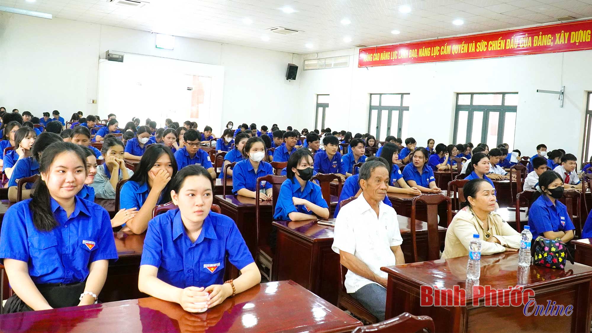 Bình Long hơn 300 người được giới thiệu việc làm