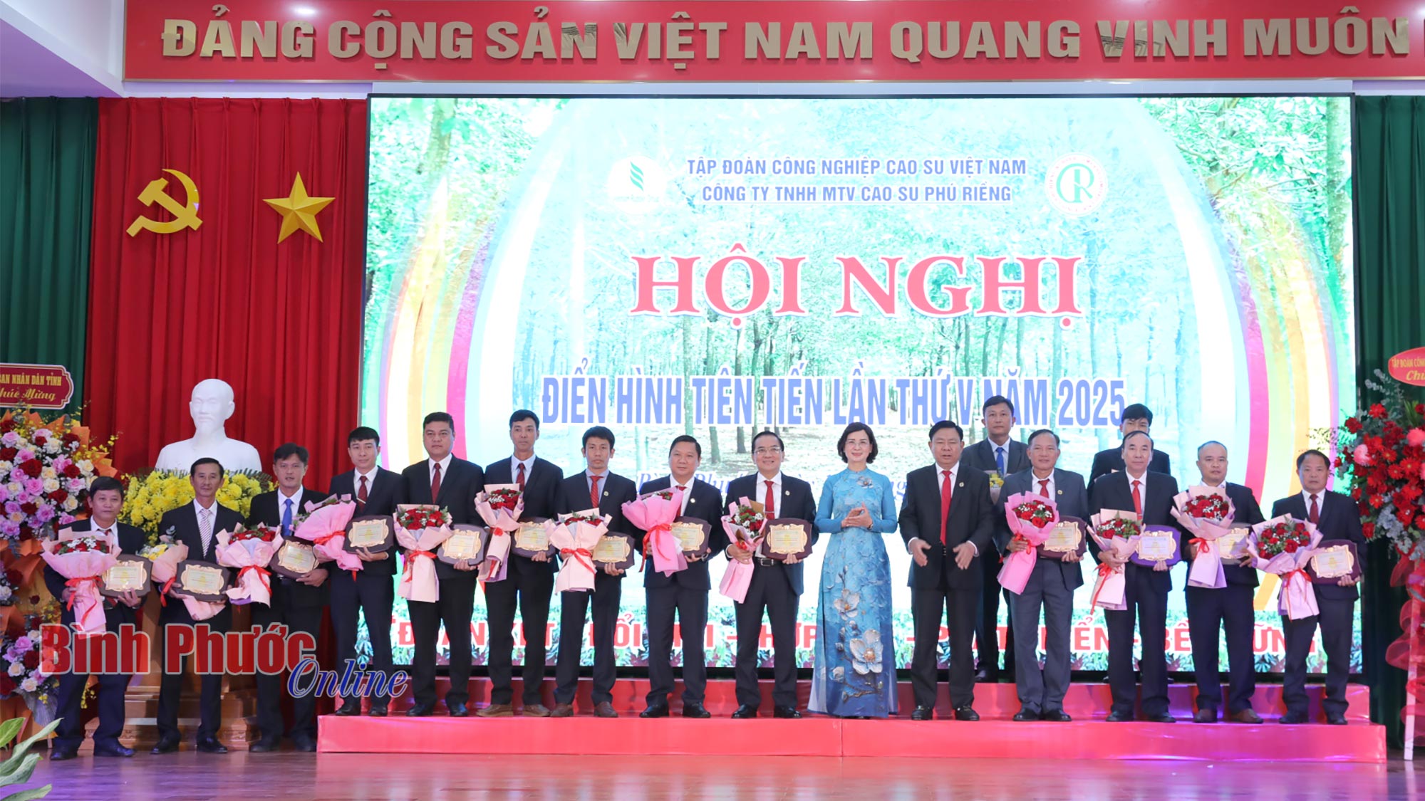 Cao su Phú Riềng vinh danh 30 tập thể và 150 cá nhân tiêu biểu