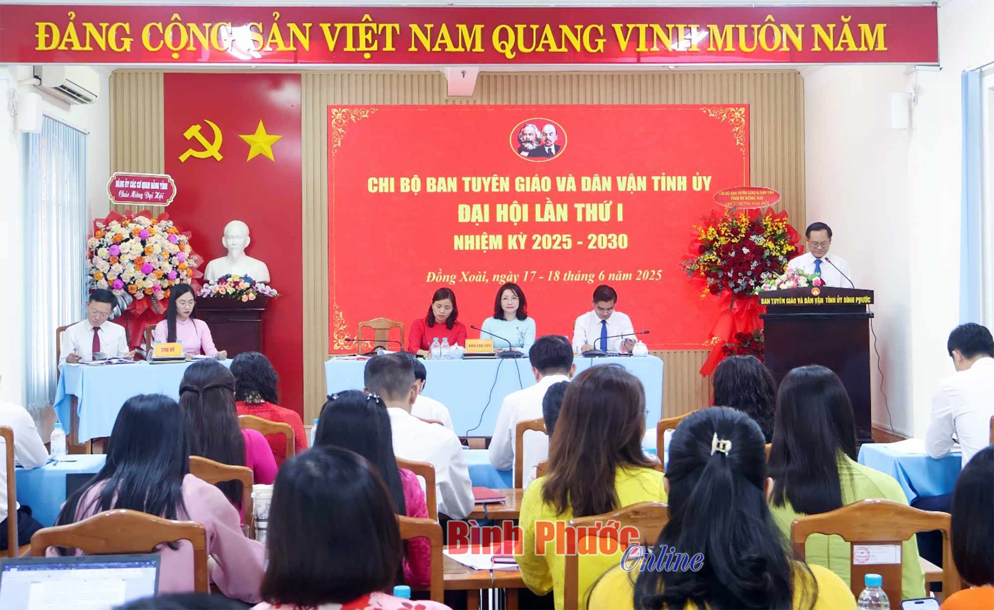 Chi bộ Ban Tuyên giáo và Dân vận Tỉnh ủy đại hội lần thứ I