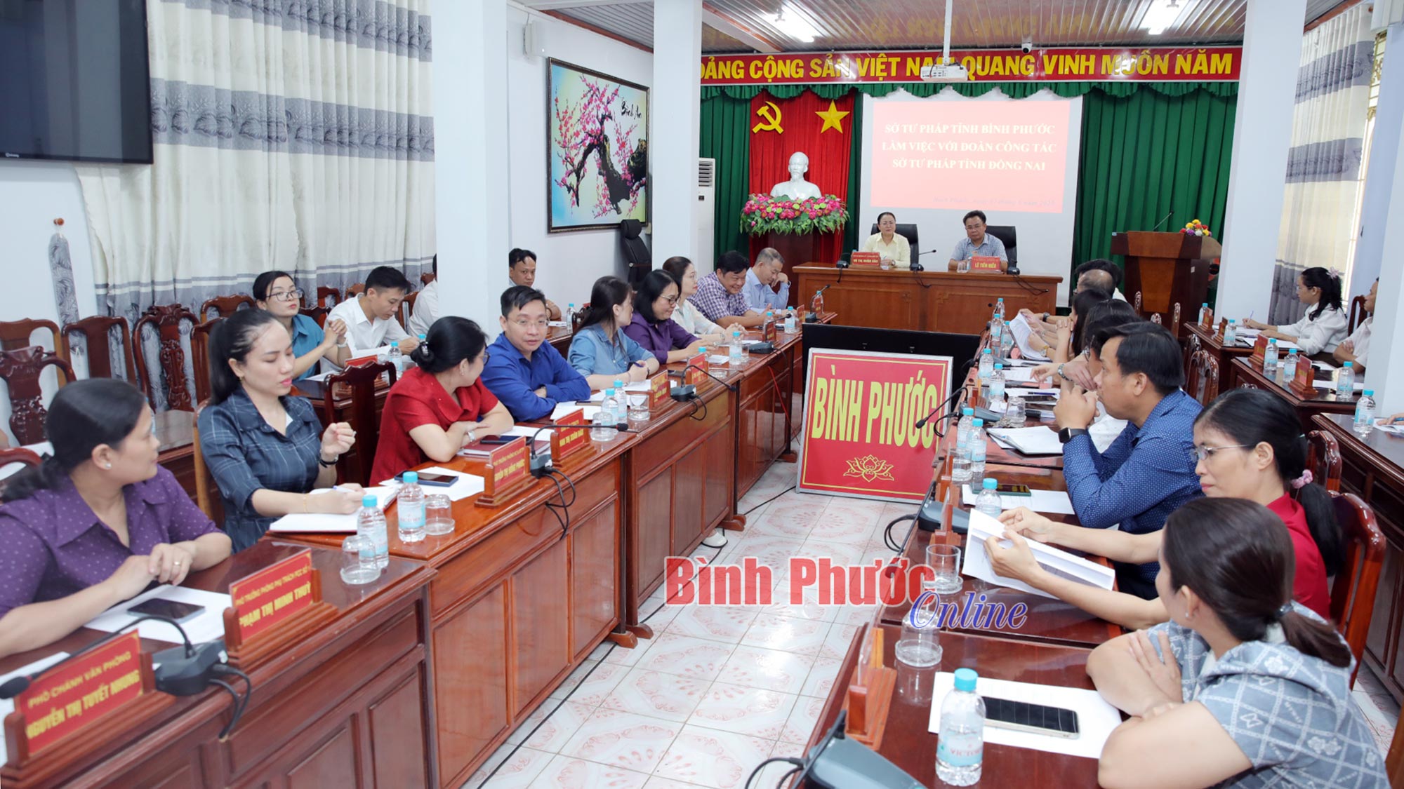 Đảm bảo liên tục các hoạt động chuyên môn và dịch vụ công