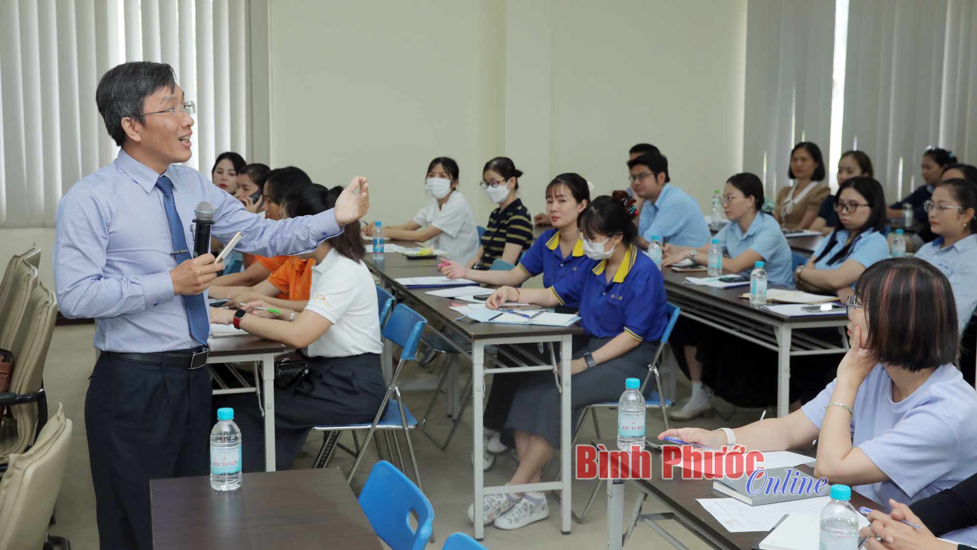 Đẩy mạnh tuyên truyền pháp luật cho doanh nghiệp và người lao động