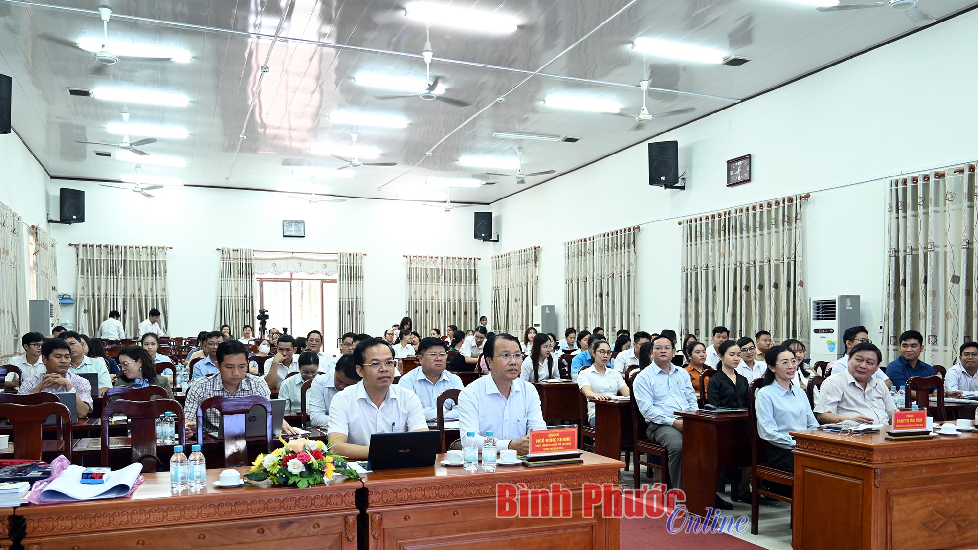 Đồng Xoài: Tập huấn cho cán bộ, công chức các trung tâm phục vụ hành chính công